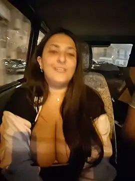צ'אט XXX בשידור חי של IRINA_DIAMOND