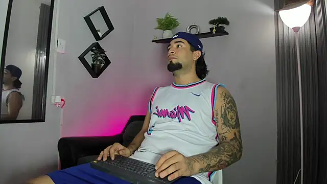 Noah_mill – Naživo XXX chat