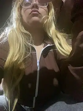 Luly20004 - Dildo en el orto