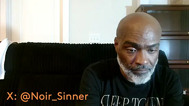 צ'אט XXX בשידור חי של sinnernoir