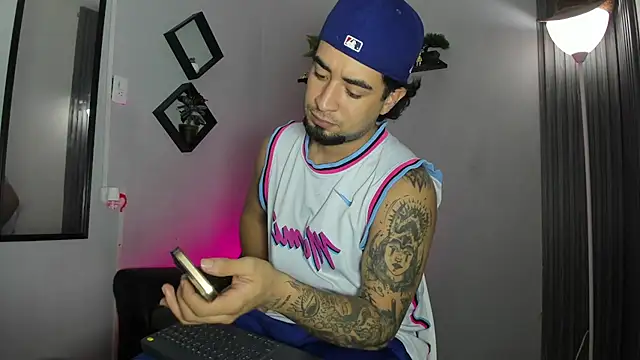 Noah_mill – Live XXX-chat