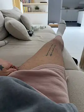 RealDeal2000xxx's Live XXX Chat
