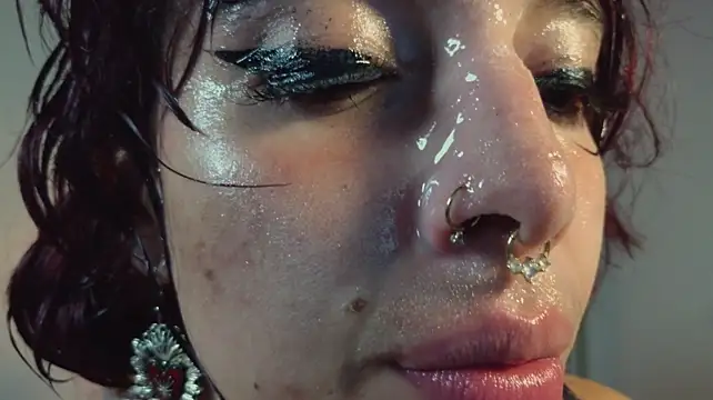 Bri_von_dhara__ - Saliva all over body while i ride u👅💦