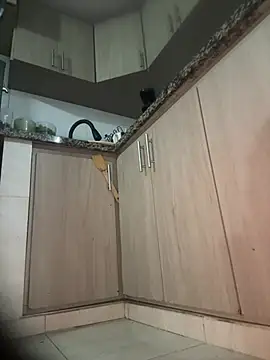 ROUSSH XXX чат на живо
