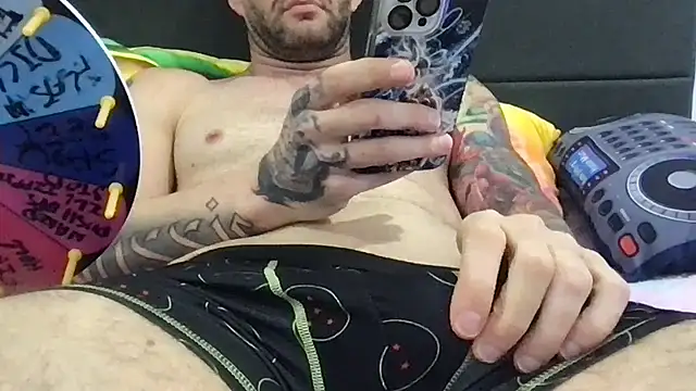 brianomally Live XXX Chat