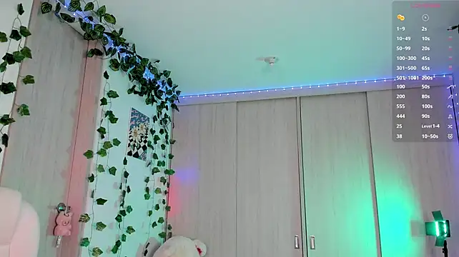Nami__doll1 - ride dildo +plug in ass