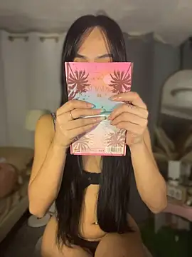 KittyLittleCute_Nica 现场XXX聊天