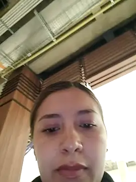 XXX chat uživo modela alana_69