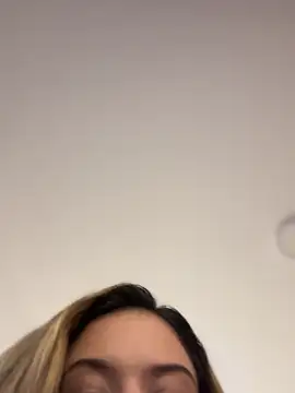 Chat XXX en directo de Alisha-Bond