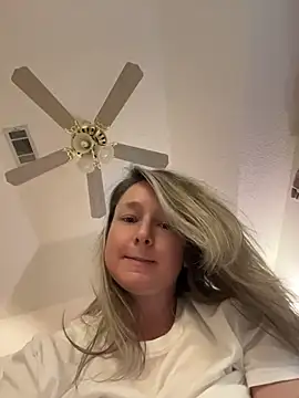 Vivian_MayXxX - 💦SQUIRT-Last tipper gets 3 Videos