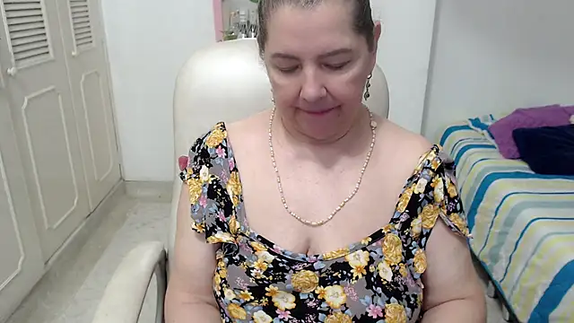 دردشة leonela_69 الجنسية المباشرة
