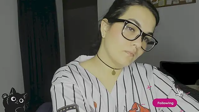 Chat +18 de Babe-sofi ao vivo