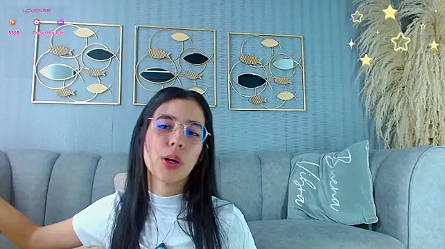 Laraa_jeean - 4 fingers in pussy