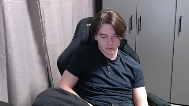 XXX chat uživo modela arthur___king