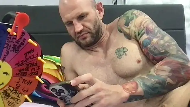 brianomally লাইভ XXX চ্যাট