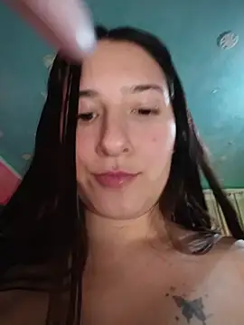 Chat XXX en directo de Mysticdooll69