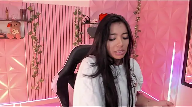 NattGomez XXX чат на живо