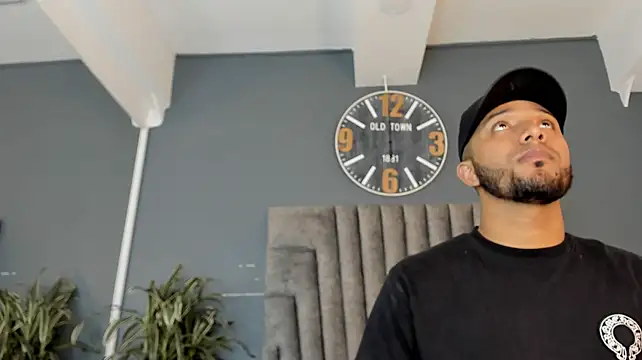 Robin_Rief – Naživo XXX chat