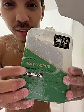 Živý XXX chat WavyAlloy30