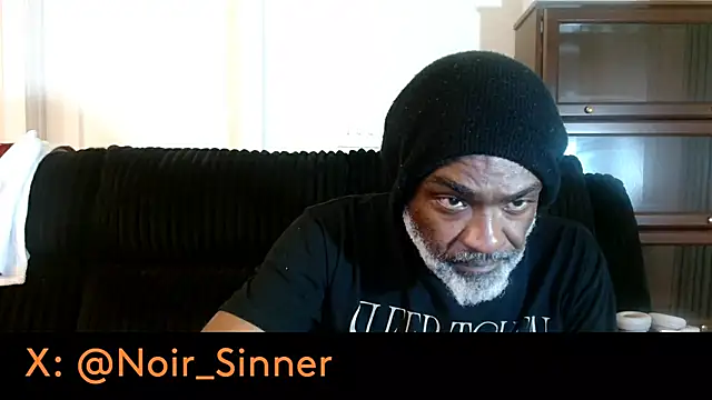 צ'אט XXX בשידור חי של sinnernoir