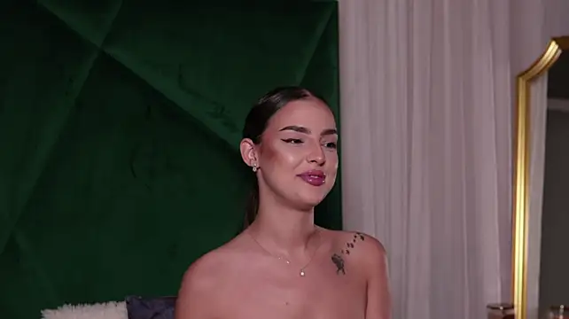 ScarletColesX's Live XXX Chat