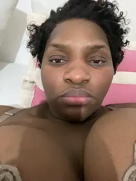 Blackpinkylips2025 Chat XXX in diretta