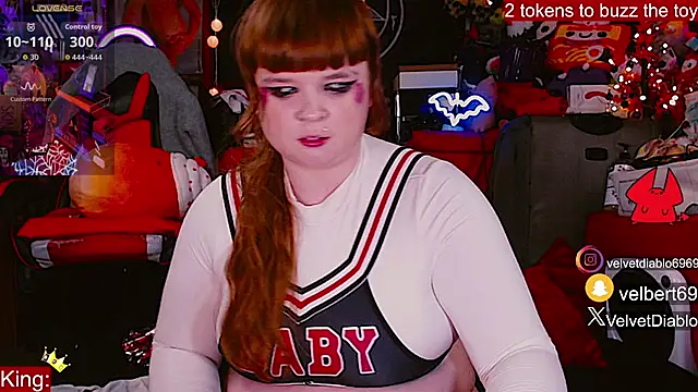 VelvetDiablo's Live XXX Chat