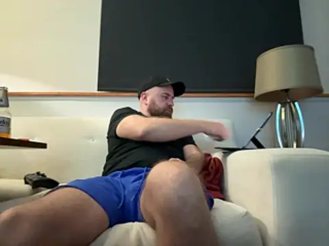 צ'אט XXX בשידור חי של themountainbearmx