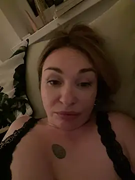 Syverelle Chat XXX in diretta
