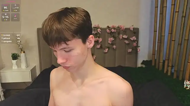 Онлайн чат XXX cuMte_boy