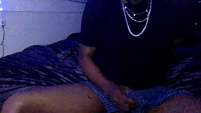 XXX chat uživo modela BigDaddyDy