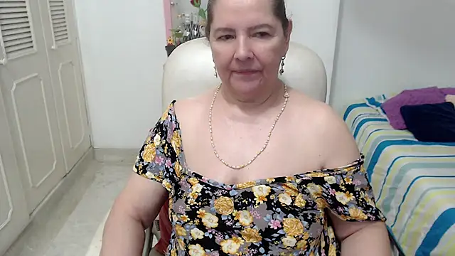 Chat +18 de leonela_69 ao vivo