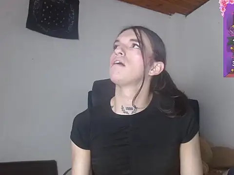 Živý XXX chat Scarlett_crastrawberry