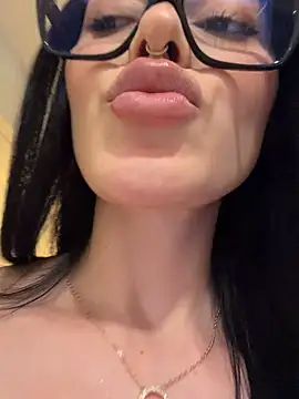 Iam_ruby - MAKE ME FEEL TOO HOT TODAY😈🔥🤤