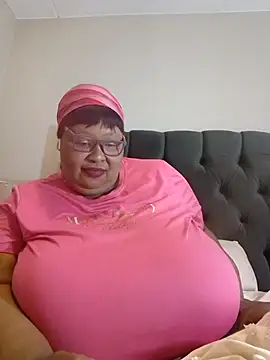 nancy111 XXX чат на живо