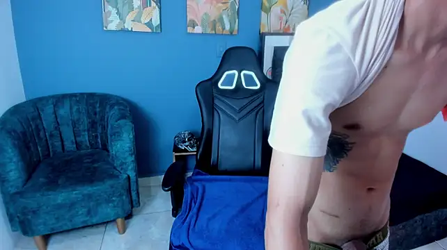 xteven_master19's Live XXX Chat