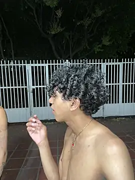 XXX chat uživo modela Limitless_boy
