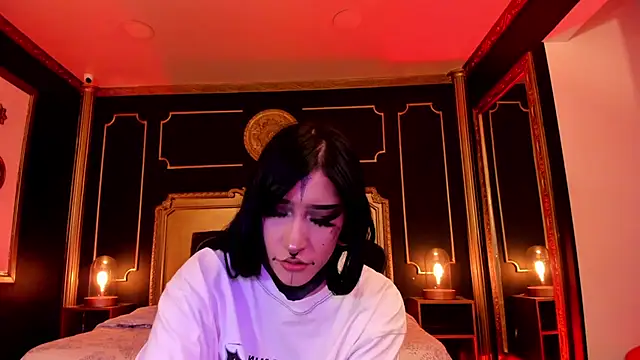 Kat_VonDe - in doggy +x5 azotes in ass 🌚