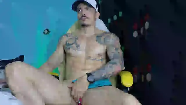 Czat XXX na żywo – Alex_motta