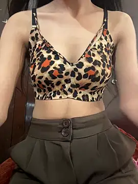 LuxeAura - Ass hole show