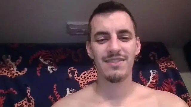 luverrboyy's Live XXX Chat