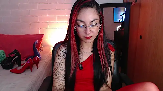 Amy66's Live XXX Chat
