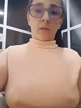 Sex_Annie - Masturbating in the office 🤫