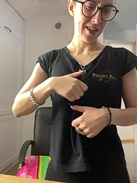 MartiniiSelenna - Pinch hard, sensetive nippless