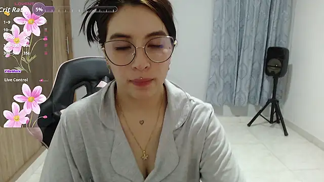 Chat +18 de camilita08 ao vivo