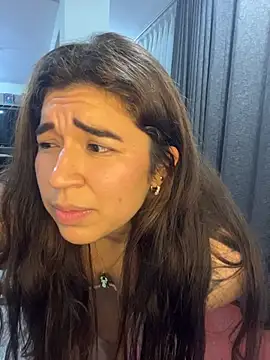 Chat XXX en directo de Minico25
