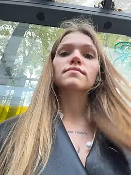 StreetSquirt – webcam-show