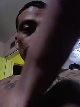 Chat XXX en directo de Cnutt310