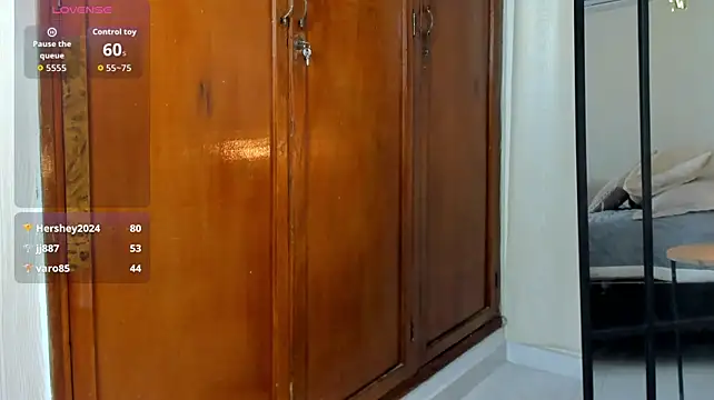 dantee_miller élő XXX-chatje