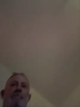 Show modela MatureManCz na web-kameri